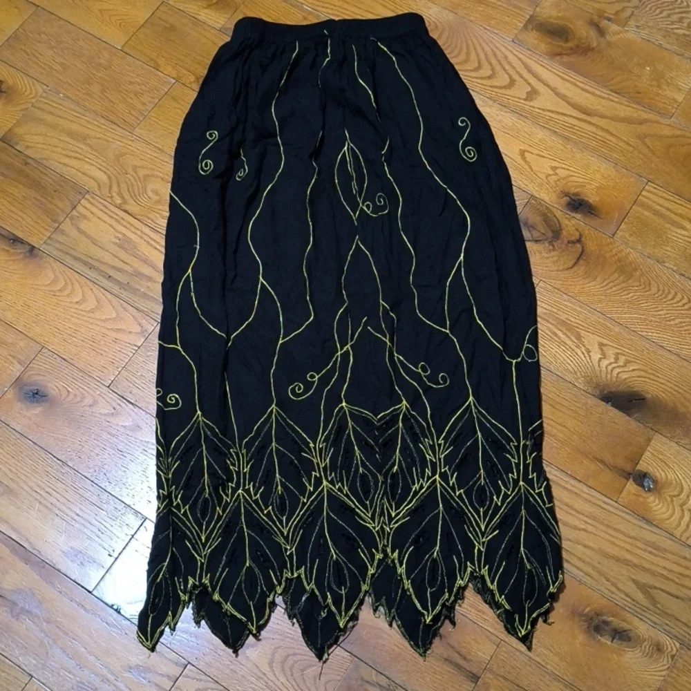 🧚‍♀️Whimsigoth Fairycore Black + Gold Skirt